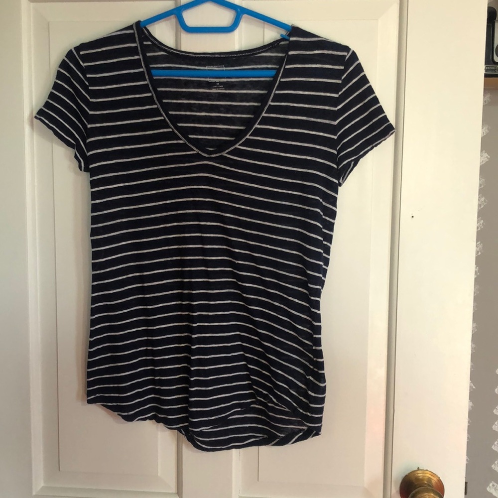 GAP U-neck